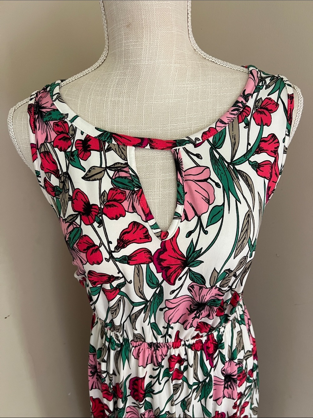 French Grey White Maxi Dress with Pink & Red Floral Print - Picture 2 of 9